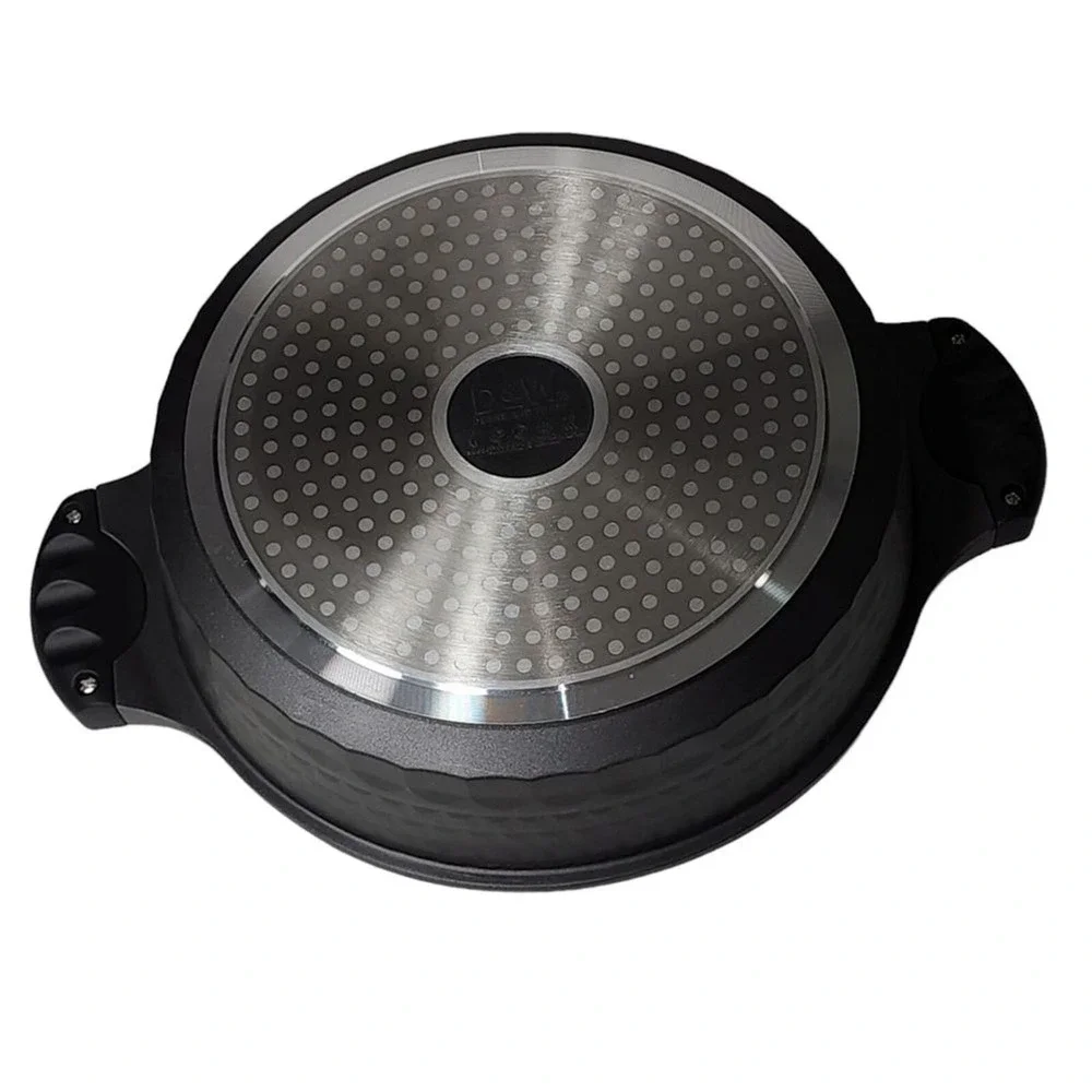 D&W Cookware 11inch Low Casserole Pan With Lid Non Stick 4.2QT Black